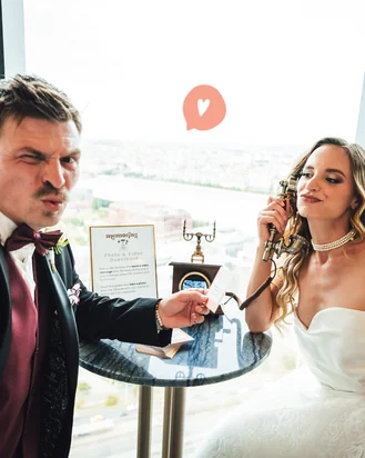 Guestbook video bateria durează minim 8 ore pe pârtia de schi la nuntă pe schiuri Guestbook video bateria durează minim 8 ore pe pârtia de schi la nuntă pe schiuri
